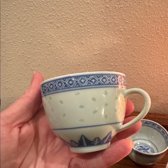 VTG Set of 4 JingDeZhen “Rice Eye” Elegant Blue & White Tea Cup Collection - Picture 6 of 8